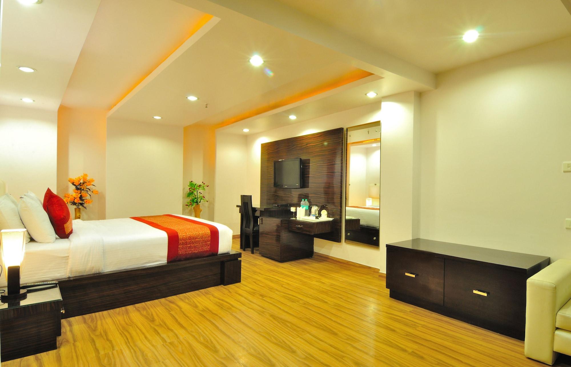 Hotel Elegance New Delhi Exterior photo
