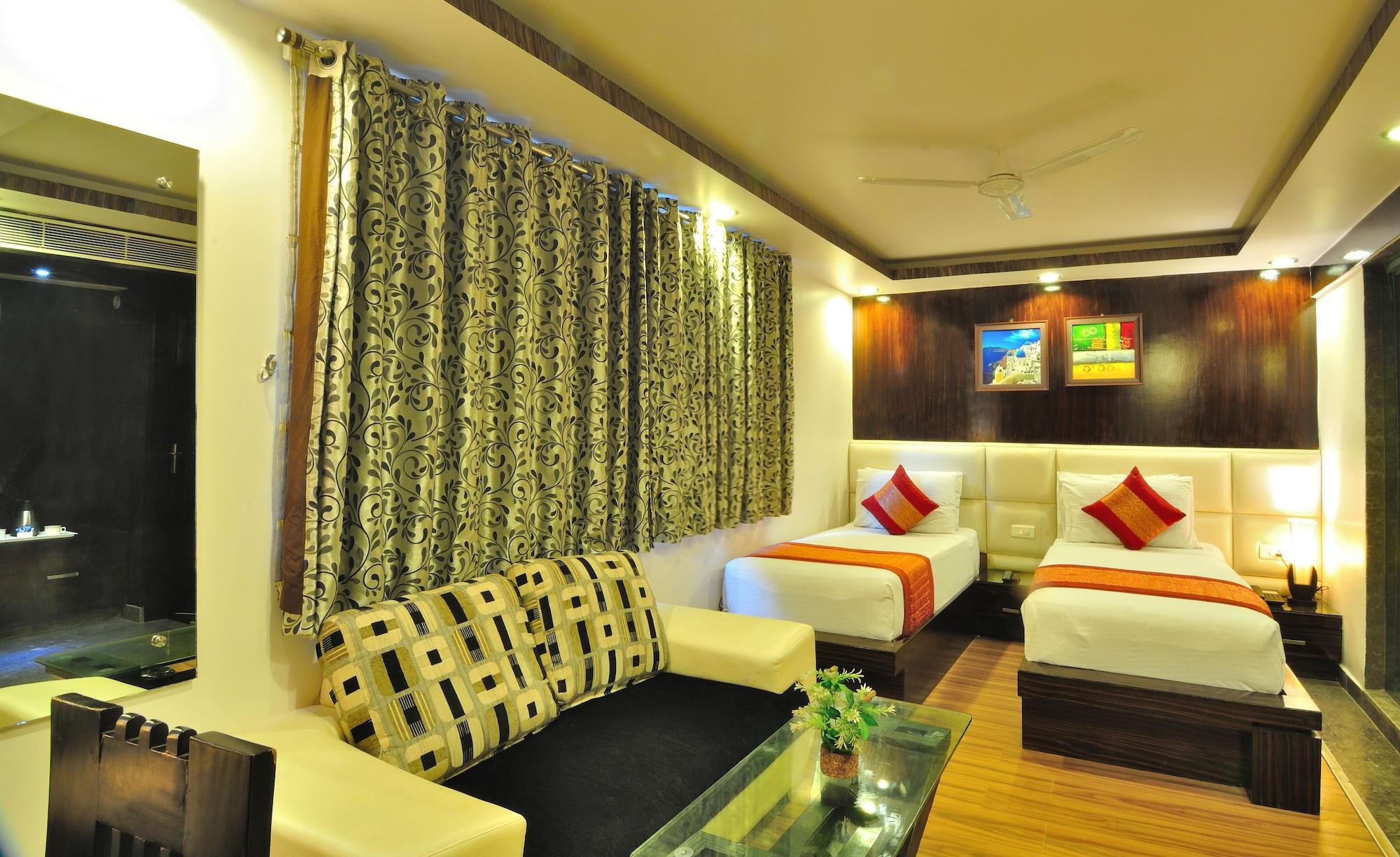 Hotel Elegance New Delhi Exterior photo