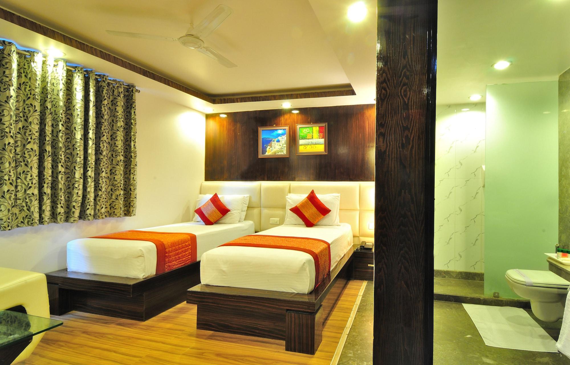 Hotel Elegance New Delhi Exterior photo