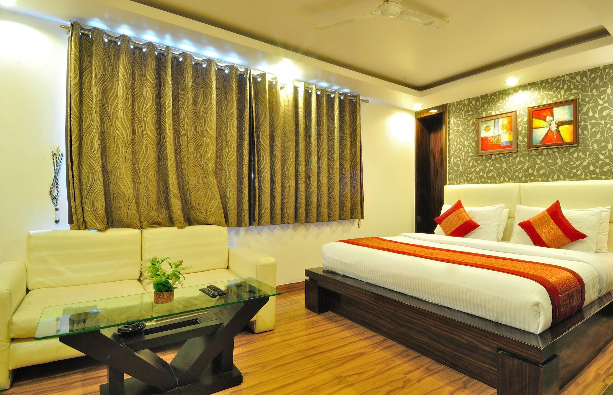 Hotel Elegance New Delhi Exterior photo