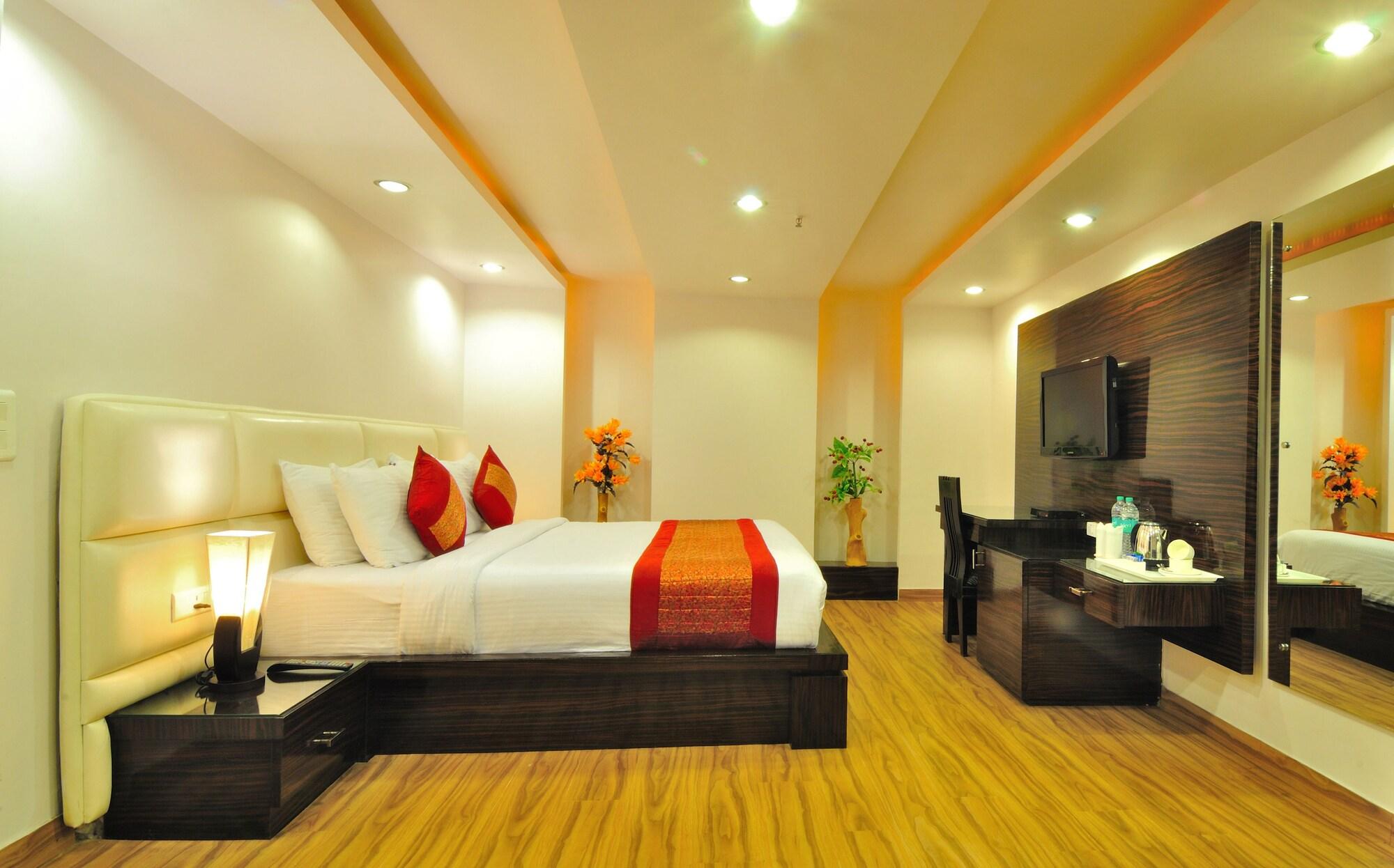 Hotel Elegance New Delhi Exterior photo